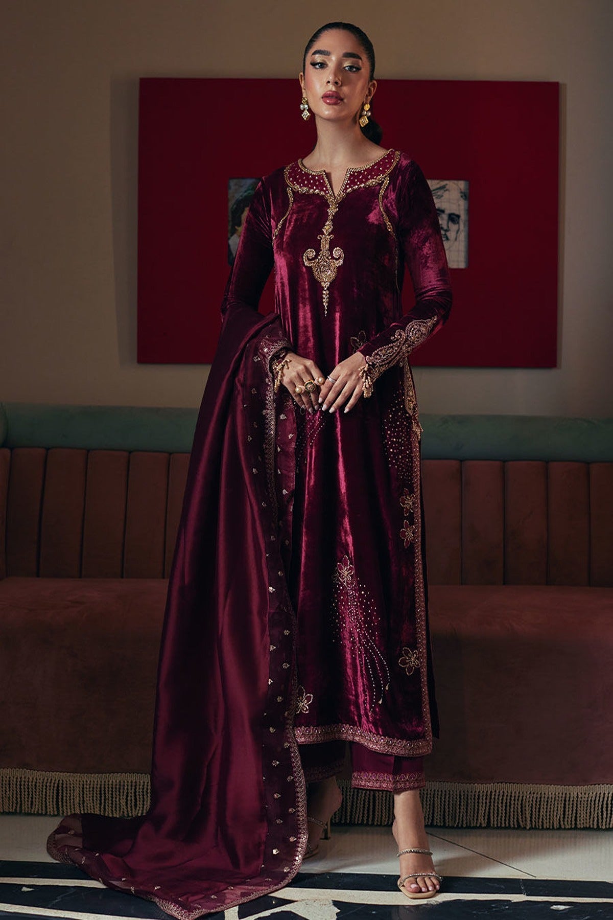 FARAH TALIB AZIZ | VELVETS | VERINA