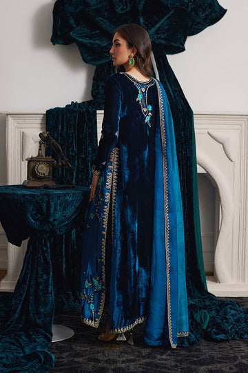 FARAH TALIB AZIZ | VELVETS | DIO