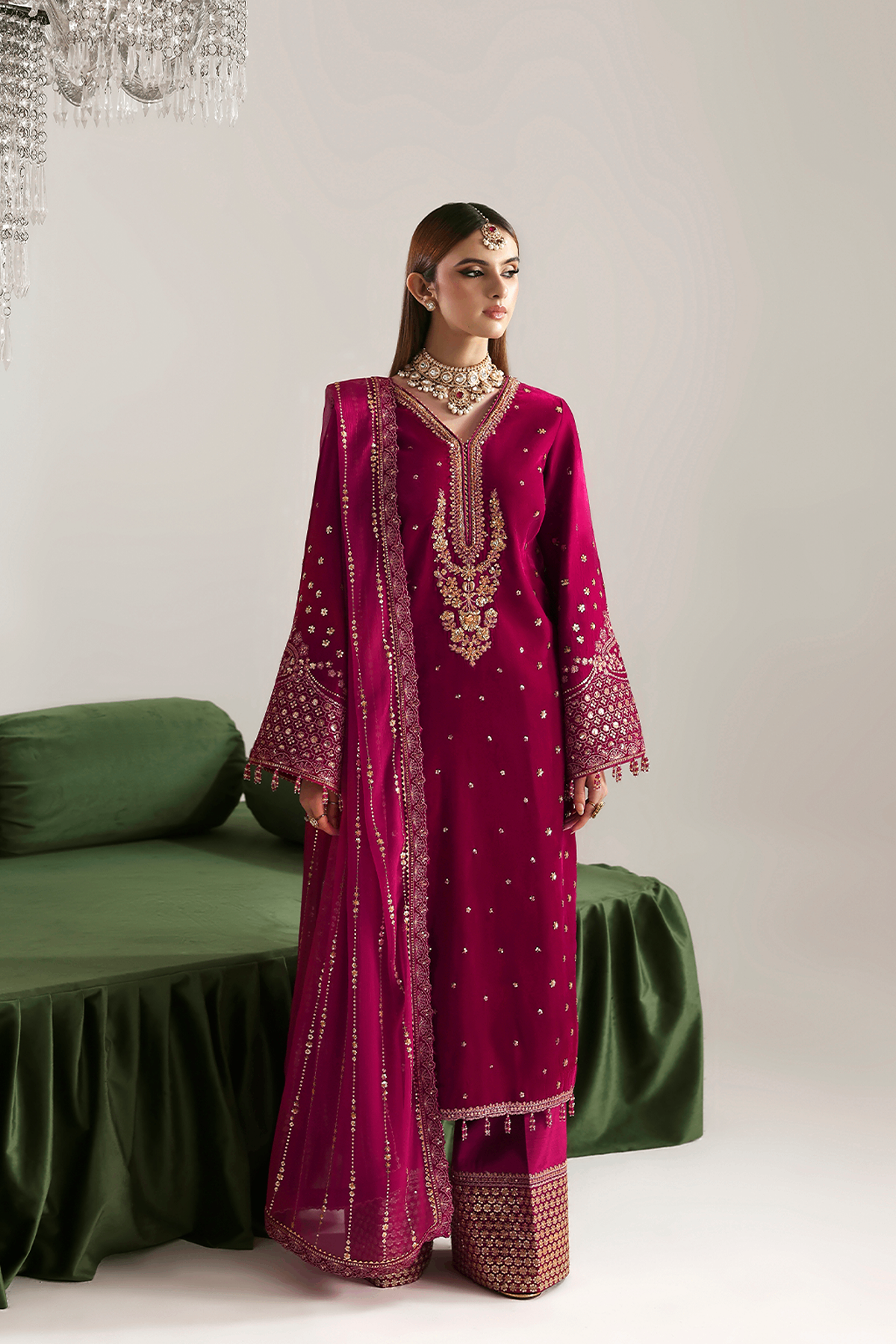 EMAAN ADEEL | ZARPOSH VELVET | SHAHNAZ