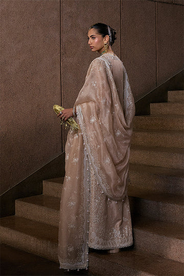 SUFFUSE | FREESHIA RTW '25 | ISMIRA