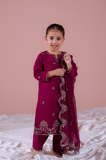 EMAAN ADEEL | HER TO HER | ADEN