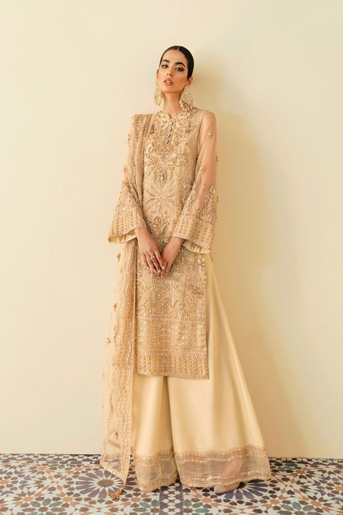 AKBAR ASLAM | FORMALS | AMAZONA