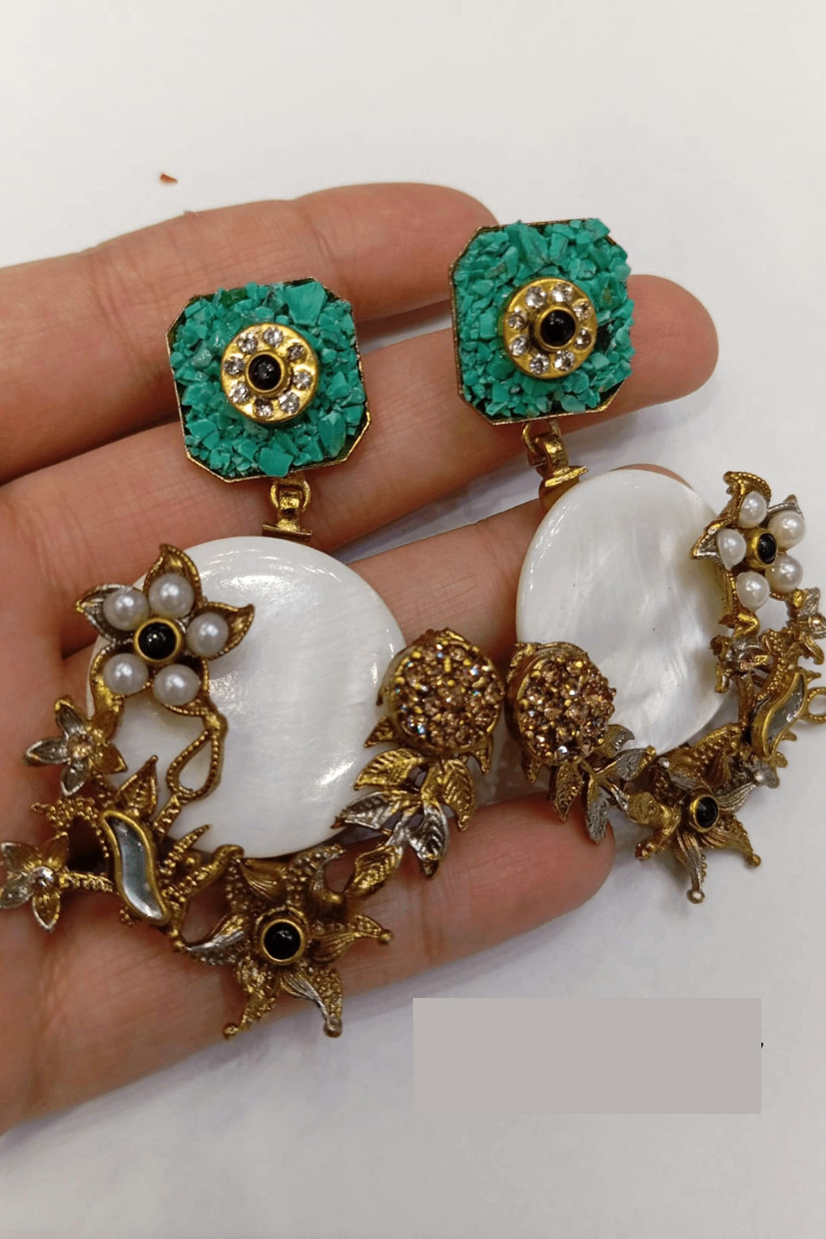 HS | JEWELLERY | TURKISH EARRINGS | WHITE GREEN