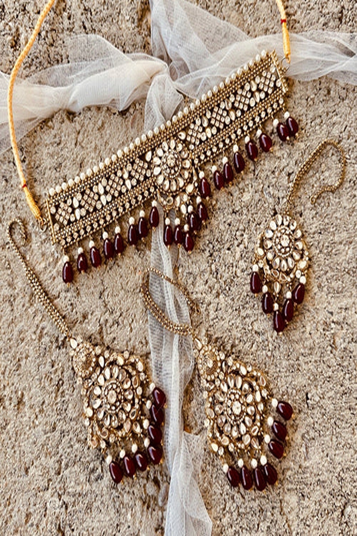 KOH-E-GEM | JEWELLERY | AFSANA-E-SHEESHAH - MAROON