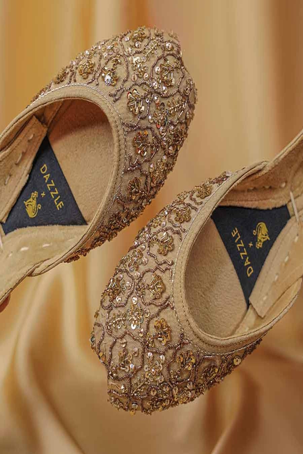 DAZZLE | KHUSSA SHOES | ANCHAL (GOLD)