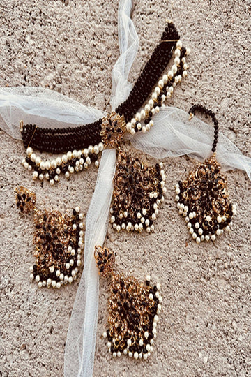 KOH-E-GEM | JEWELLERY | ARIA SLEEK CHOKER SET - BLACK