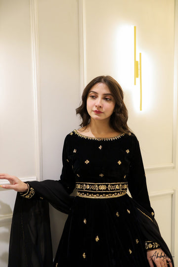 SAAD IBRAHIM | LEHENGA CHOLI | BLACK VELVET LEHENGA CHOLI SET WITH DUPATTA