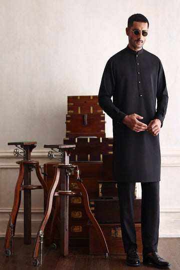 ISMAIL FARID | BLACK TEXTURED KURTA PAJAMA WITH BLACK TWEED WAISTCOAT