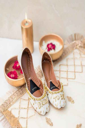 DAZZLE | KHUSSA SHOES | BRIDE TO-BE JUTTIS