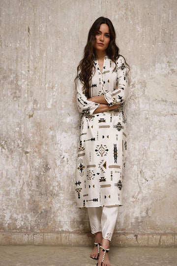 AMNA CHAUDHRY | PRET | CELINA
