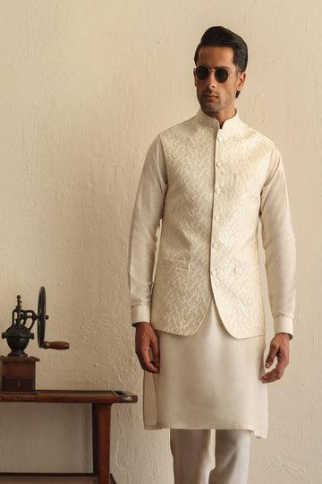 ISMAIL FARID | CREAM COTTON SILK KURTA PAJAMA WITH CREAM JACQUARD WAISTCOAT