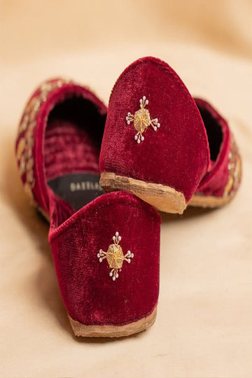 DAZZLE | KHUSSA SHOES | CRIMSON QUEEN (KHUSSA)
