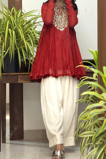 HASLI | CRIMSON RED MUL CHANDERI EMBROIDERED ANARKALI WITH FARSHI SALWAR