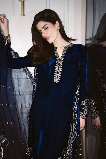ZAIB | THE PRIVATE COLLECTION | DEEP BLUE LUXURY VELVET COUTURE (NPA3-25457)
