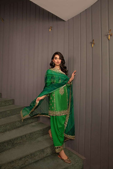 SOBIA NAZIR | LUXURY PRET 24 | DESIGN 08