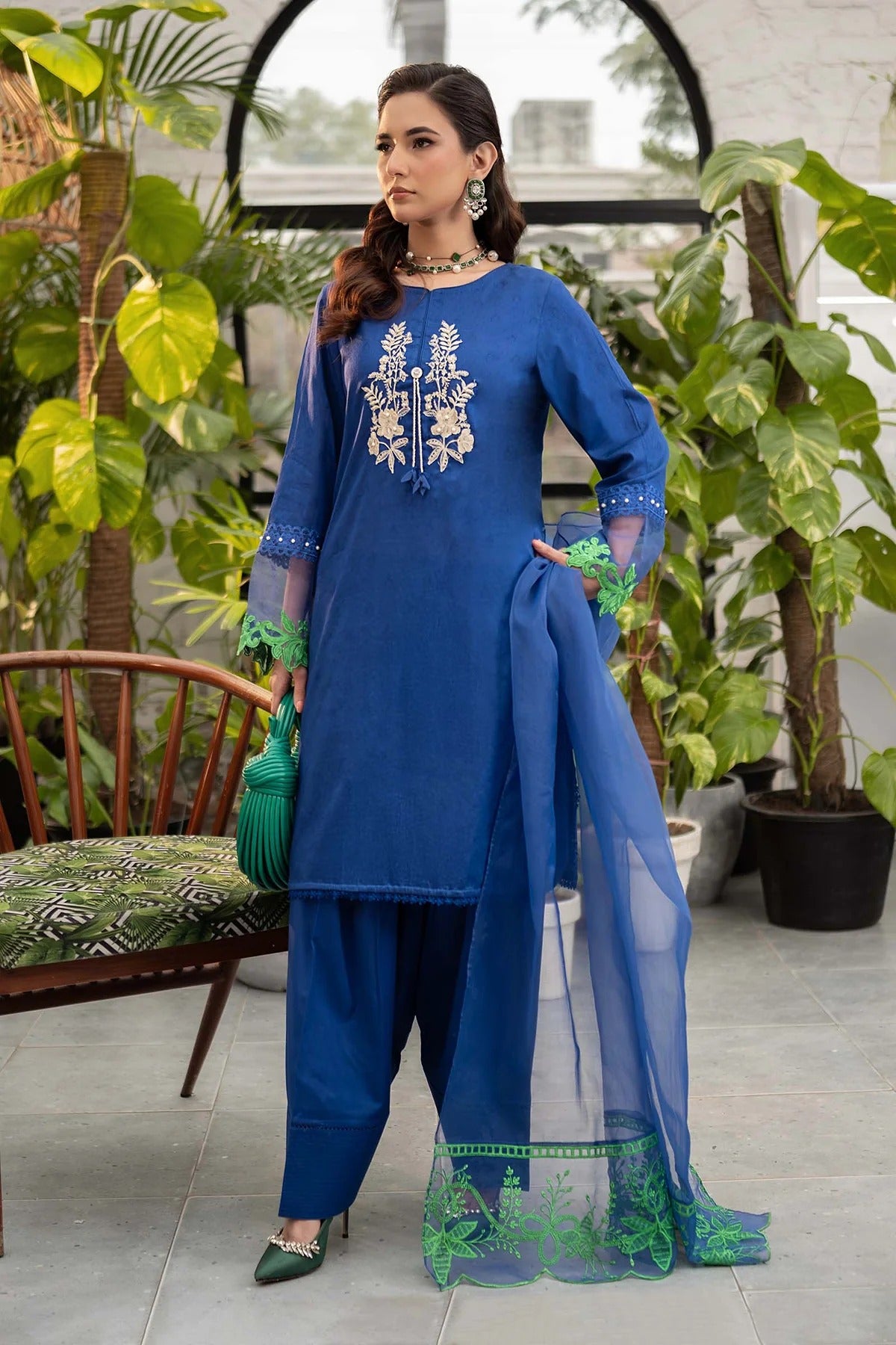 MARIA B | LUXURY PRET | 3 PIECE EMBROIDERED SELF JACQUARD LAWN SUIT | DW-EF25-15