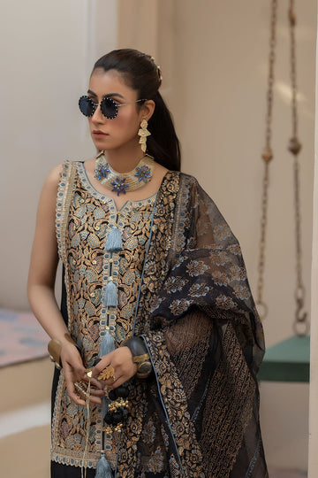 SHIZA HASSAN | CHAP TILAK LUXURY PRET | DHALIA