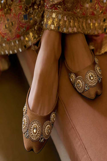 DAZZLE | KHUSSA SHOES | DILAFSHA (CAMEL)