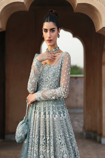 FAIZA SAQLAIN | AVEIRA | DORIEN