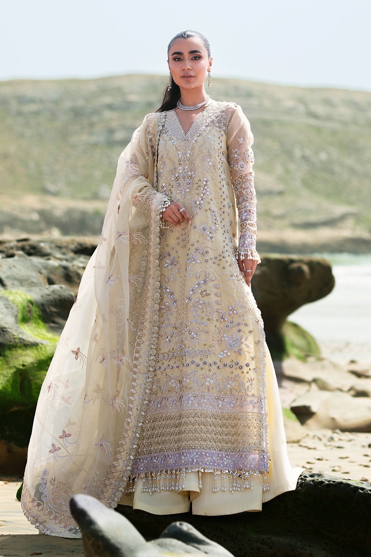 KAMARI | REVEUSE WEDDING FORMALS | ELLE