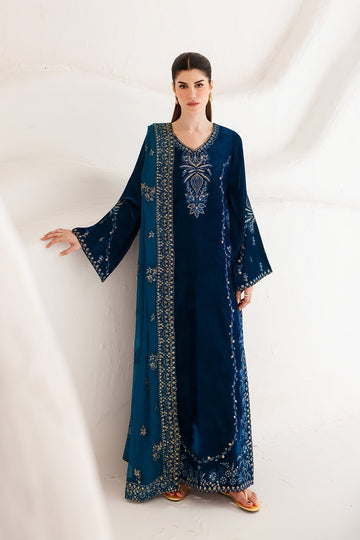 EMAAN ADEEL | VELVET AFFAIR | EVANTHE
