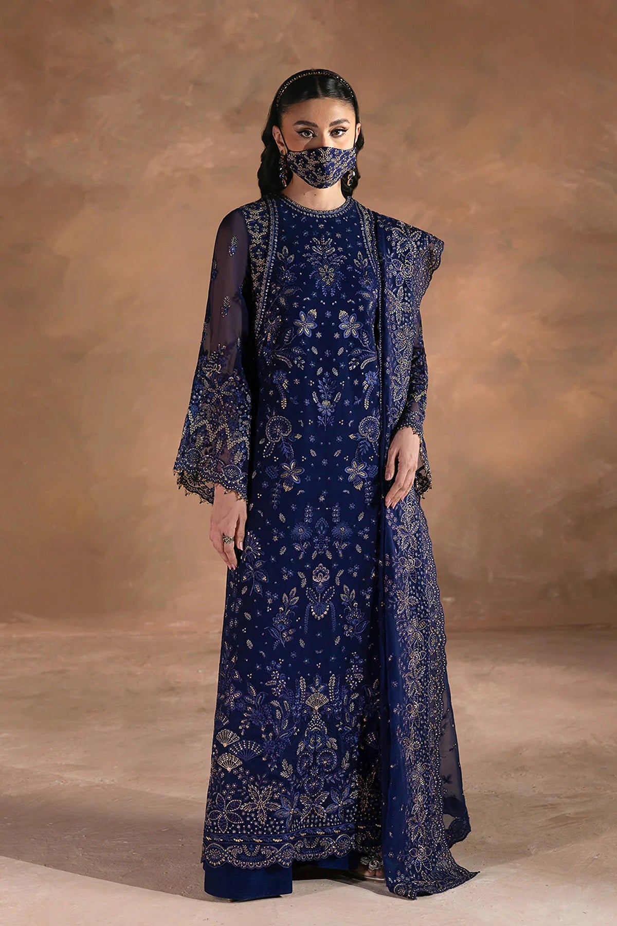 FLOSSIE | LACONIC | FE - 902 A