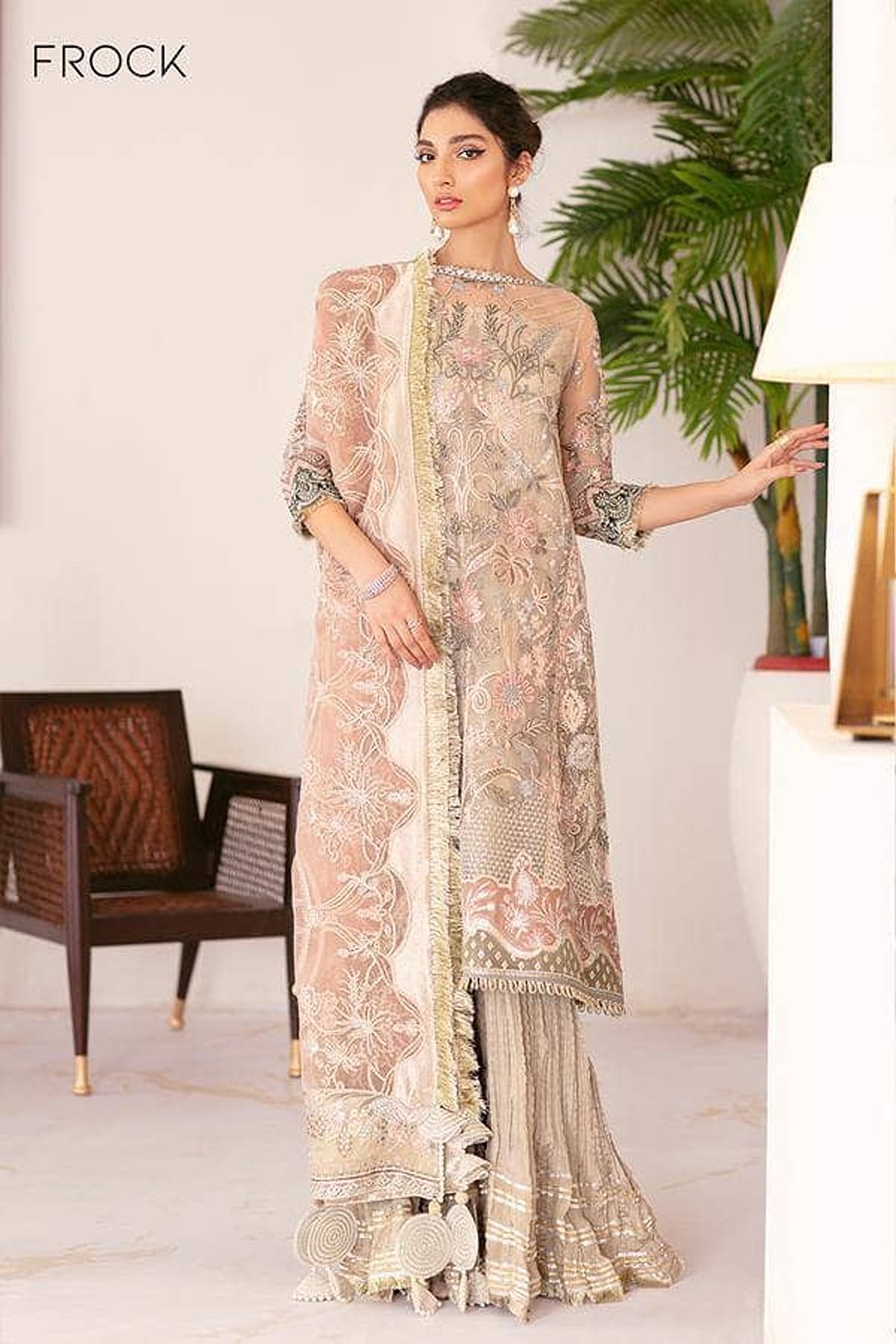 BAROQUE | CHANTELLE | FALL LIGHT | WITH FULL SLEEVES LINING