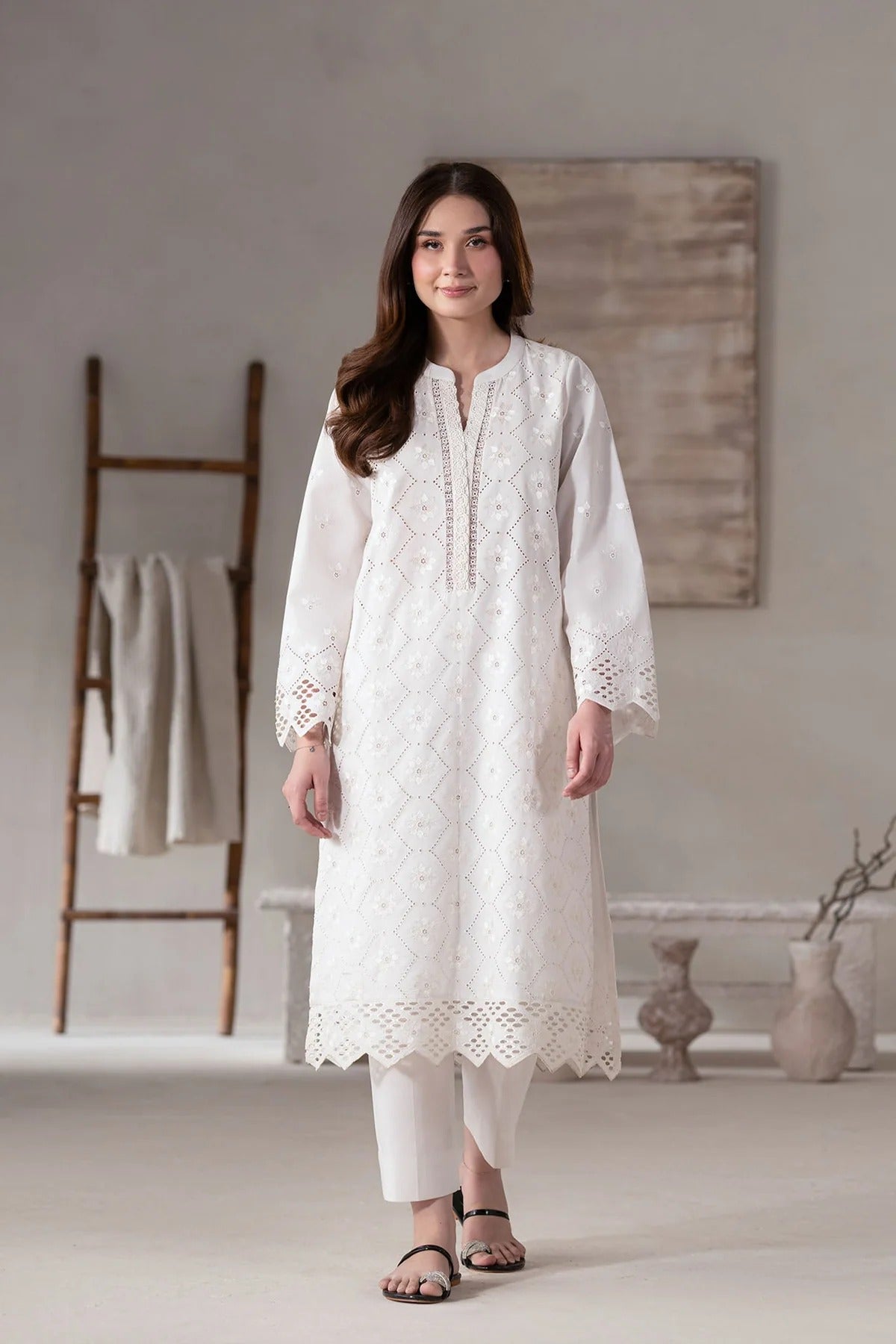 AKBAR ASLAM | LAWN PRET | FROST