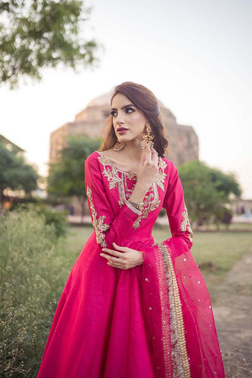 MAHA WAJAHAT | FORMAL | HOT PINK MAXI