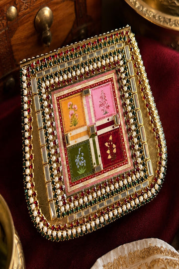HS | CLUTCHES | GOLDEN WITH MULTI STONES