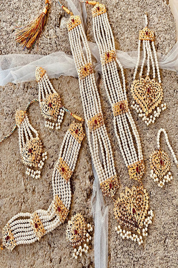KOH-E-GEM | JEWELLERY | HYDERABADI MAROON ELEGANCE BRIDAL SET