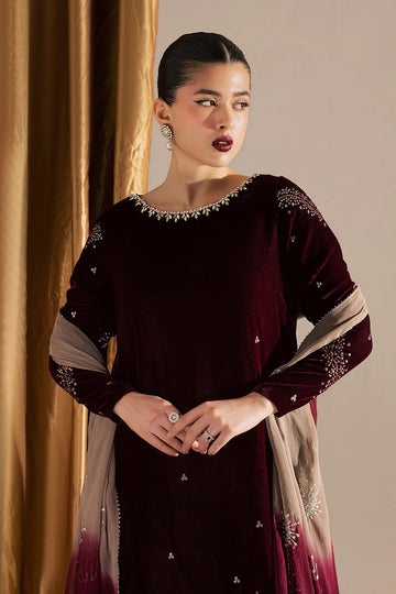 VANYA | THE VELVET MUSE | KV-57