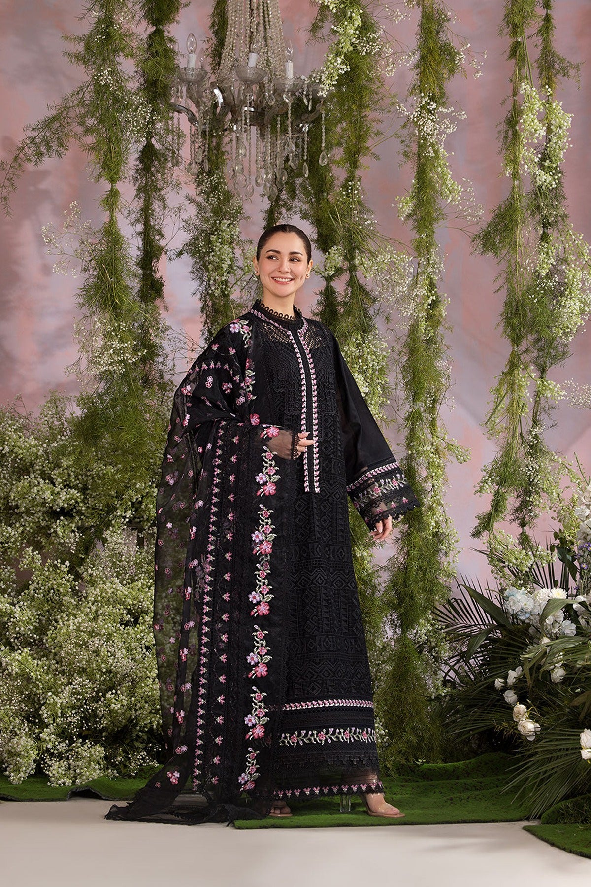 SOBIA NAZIR | LUXURY LAWN '25 | DESIGN 11A