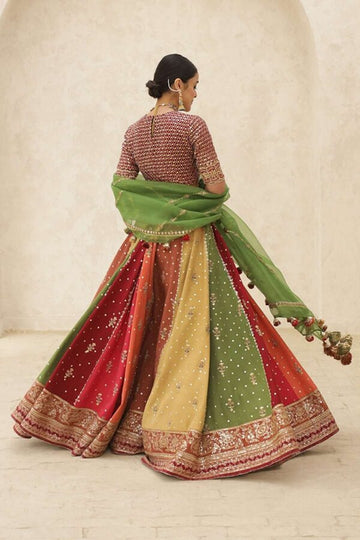 DYOT | WEDDING FORMALS 24 | LEHNGA CHOLI