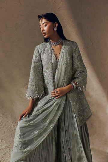 AKBAR ASLAM | MODERN MUSE 26 | LA REINA
