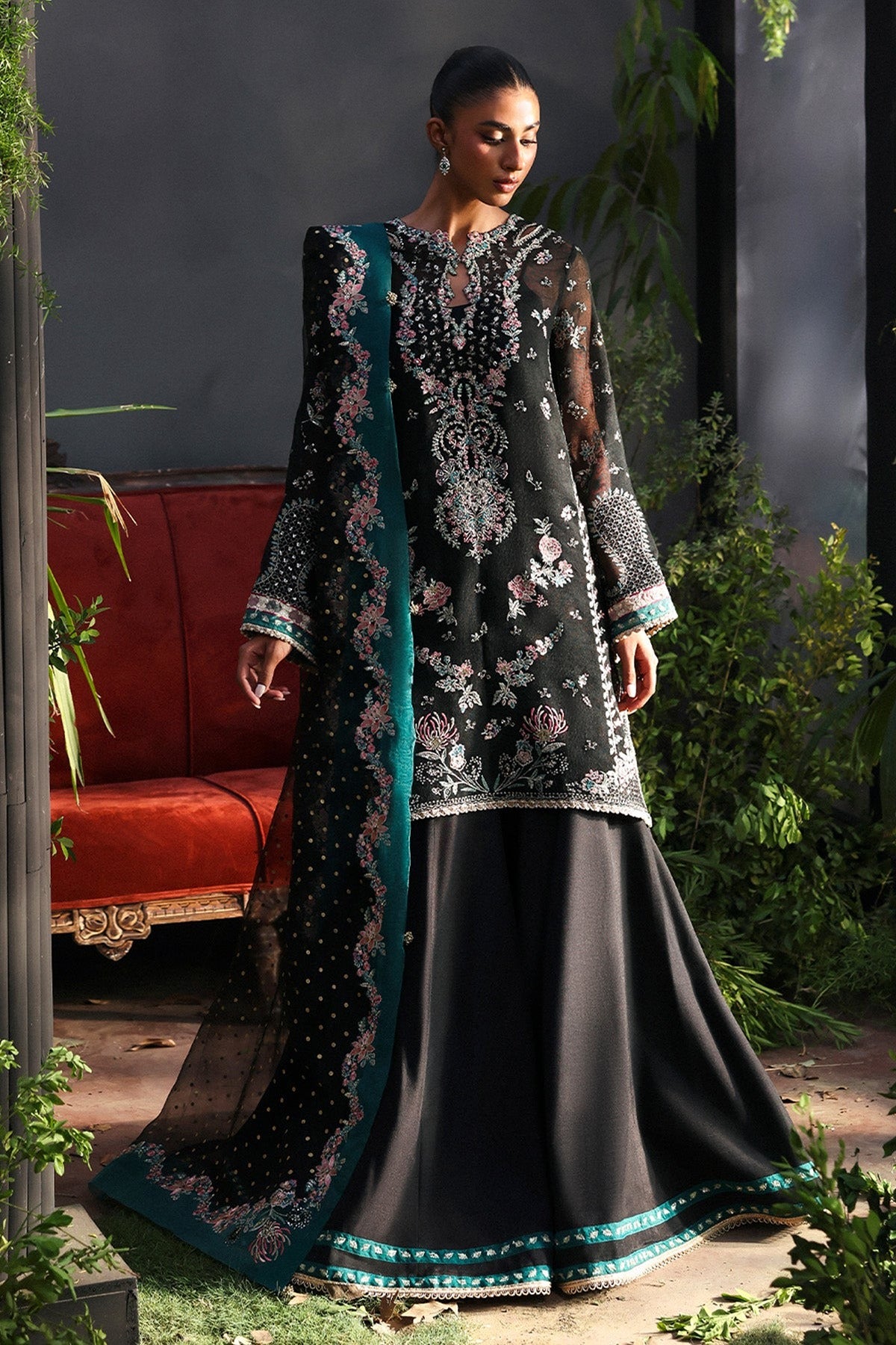 AFROZEH | LA FUCHSIA '25 | LAROSEA