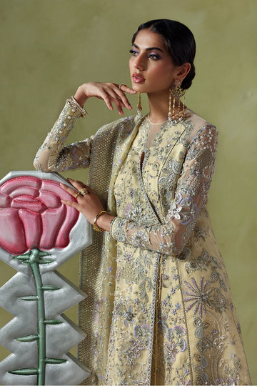 SORAYA | LUMENE FESTIVE 25/26 | LIORA