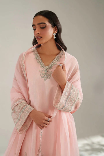 AKBAR ASLAM | REVEUR | LIZAYE