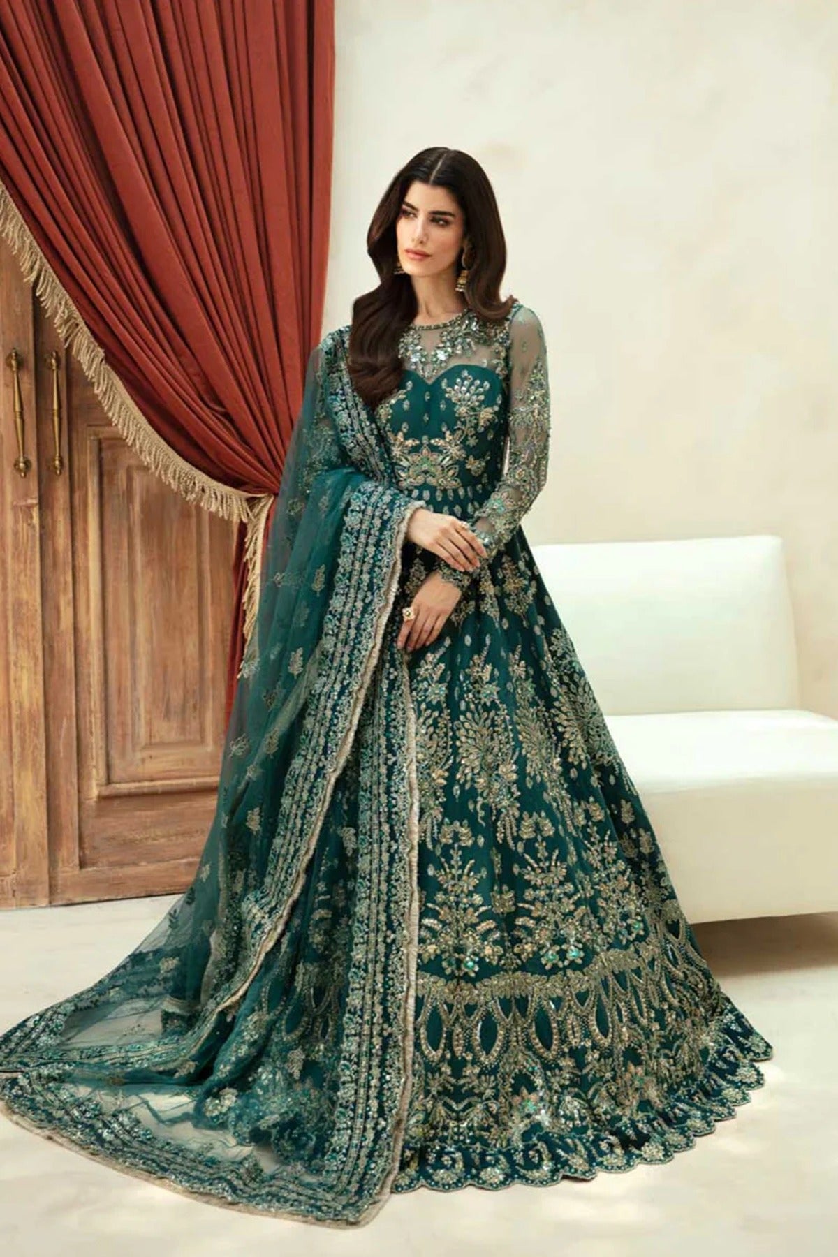AKBAR ASLAM | FORMALS | LUXOR