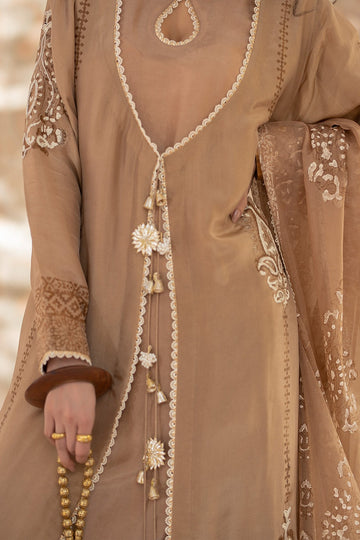 SHIZA HASSAN | CHAP TILAK LUXURY PRET | LYLA