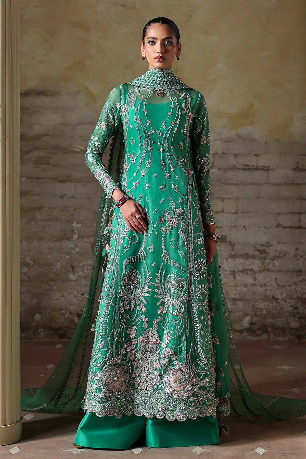 SORAYA | LUMENE FESTIVE 25/26 | MARISTELLA