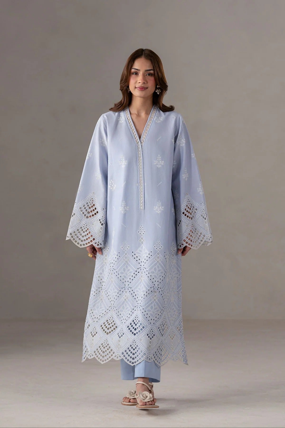 AKBAR ASLAM | LAWN PRET | MISTY
