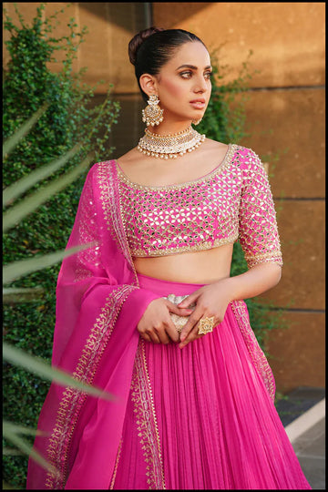 SUMAIRA AURANGZEB | ARIANA | MOR BAGH