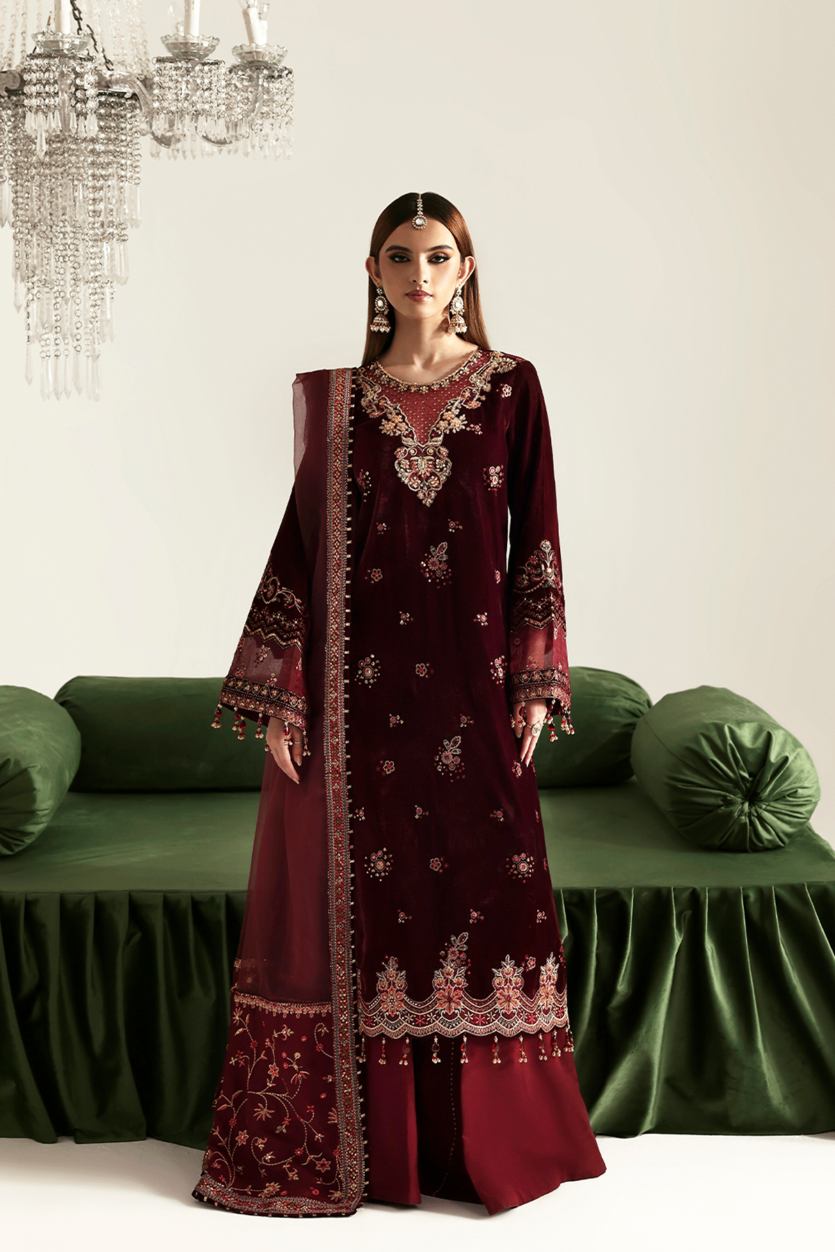 EMAAN ADEEL | ZARPOSH VELVET | NADIRA