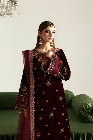 EMAAN ADEEL | ZARPOSH VELVET | NADIRA