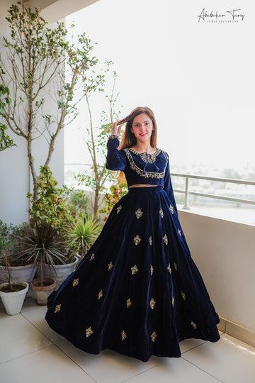 SAAD IBRAHIM | LEHENGA CHOLI | NAVY BLUE VELVET HAND EMBELLISHED LEHENGA CHOLI SET