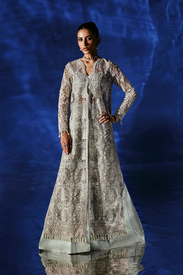 EMAAN ADEEL | MODE MODERNE | NOEMIE