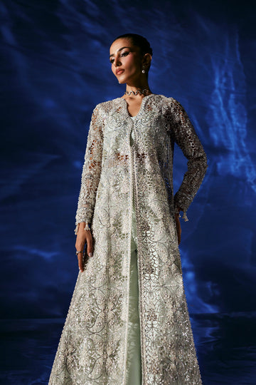EMAAN ADEEL | MODE MODERNE | NOEMIE
