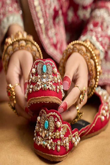 DAZZLE | KHUSSA SHOES | NEELKAMAL