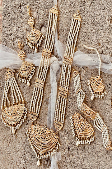 KOH-E-GEM | JEWELLERY | NIZAMI MEHRAAB BRIDAL SET